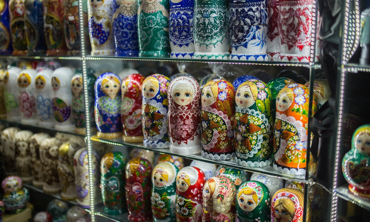 Matryoshka dolls sold in Epinduo supermarket in Heihe are popular souvenirs for Chinese tourists. Photo: Shan Jie/GT