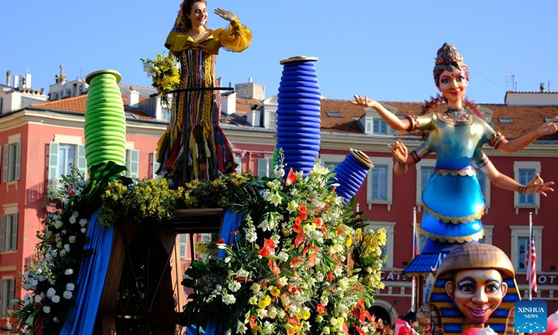 An actress performs during the Battle of the Flowers parade of the Nice Carnival in Nice, France, Feb. 15, 2023.(Photo: Xinhua)