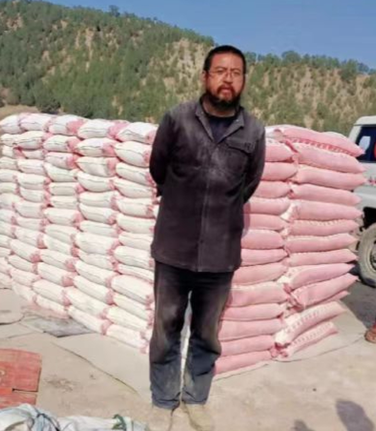 Wang Duanyong donates supplies to victims of the Afghanistan earthquake in June 2022. Photo: Courtesy of Wang