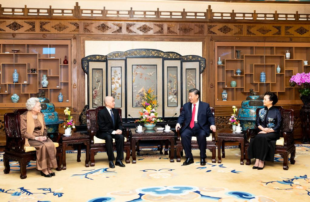 Chinese President Xi Jinping and his wife Peng Liyuan have a cordial meeting with Cambodian King Norodom Sihamoni and Queen Mother Norodom Monineath Sihanouk at the Diaoyutai State Guesthouse in Beijing, capital of China, Feb 24, 2023. Photo:Xinhua