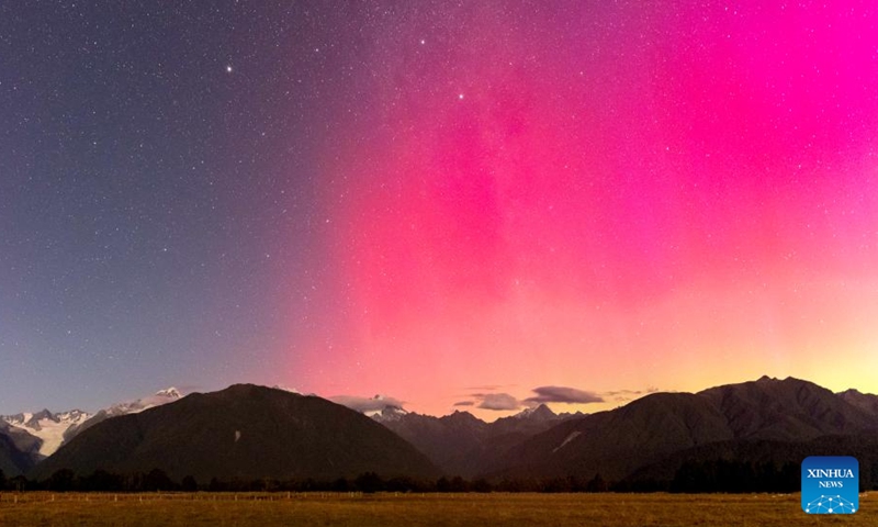 This photo taken on Feb. 27, 2023 shows the Aurora Australis, also known as the Southern Lights, seen from Fox Glacier on the west coast of the South Island, New Zealand.(Photo: Xinhua)