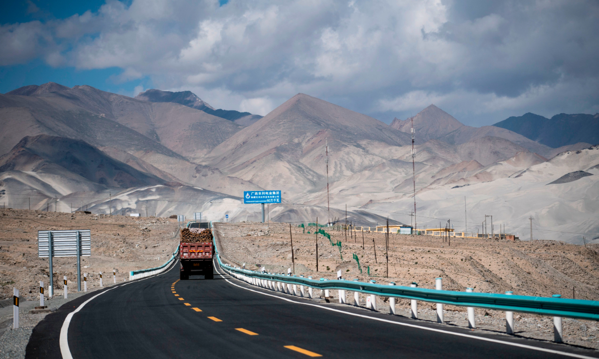 Photo taken on June 27, 2017 shows a truck driving along the China-Pakistan Friendship Highway before the Karakorum mountain. Photo: VCG