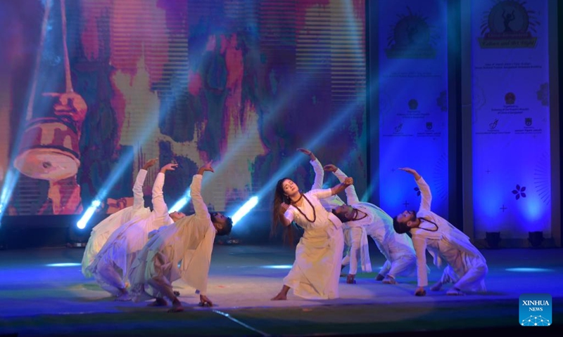 Bangladeshi artists perform during the China-Bangladesh Culture & Art Night in Dhaka, Bangladesh, March 4, 2023. The China-Bangladesh Culture & Art Night, organized by the Chinese embassy in Bangladesh, was presented by Kunming National Song & Dance Theater, with the support of Bangladesh Shilpakala Academy or BSA (the Bangladeshi national academy of fine and performing arts).(Photo: Xinhua)