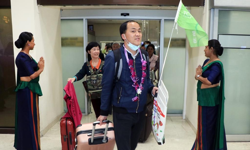 Chinese tourists arrive at Bandaranaike International Airport in Sri Lanka, March 1, 2023. Sri Lanka's tourism authority held a ceremony on Wednesday night at the country's main Bandaranaike International Airport to welcome the first batch of Chinese tour groups in three years.(Photo: Xinhua)
