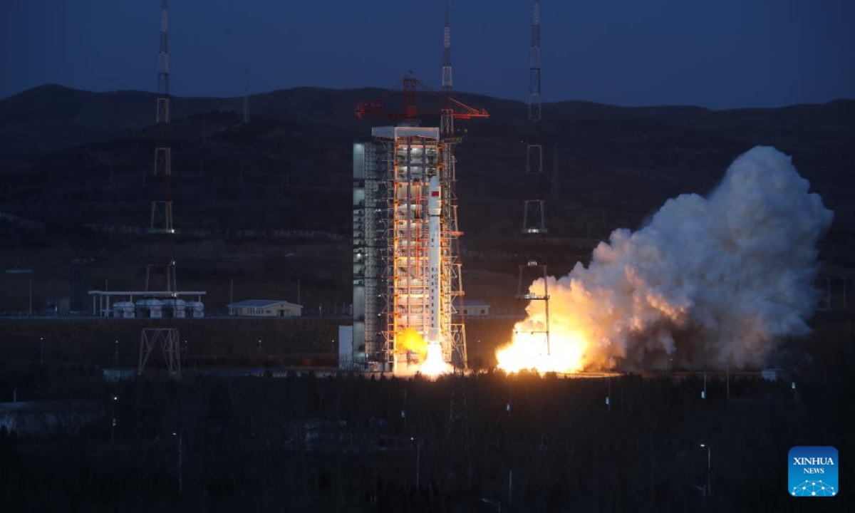 A Long March-4C carrier rocket carrying the twin satellites, Tianhui-6 A and Tianhui-6 B, blasts off from the Taiyuan Satellite Launch Center in northern China's Shanxi Province on March 10, 2023. Photo:Xinhua