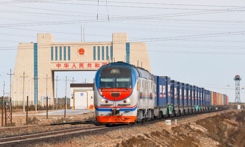The first London-Yiwu cargo train carrying British products enters China through the Alashankou Port in Northwest China's Xinjiang Uygur Autonomous Region, April 24, 2017. File Photo: Xinhua