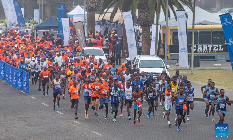 Runners participate in the 2023 Rossing National marathon in Swakopmund, Namibia, March 11, 2023. (Xinhua/Chen Cheng)