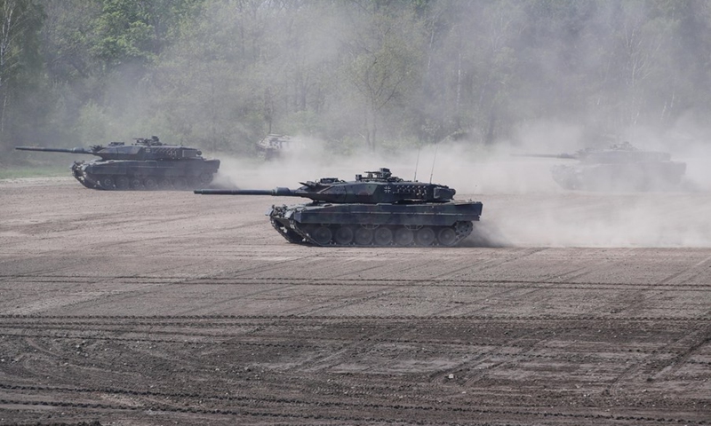Leopard 2 tanks are seen in a training demonstration in Munster, Germany, May 20, 2019.(Photo: Xinhua)