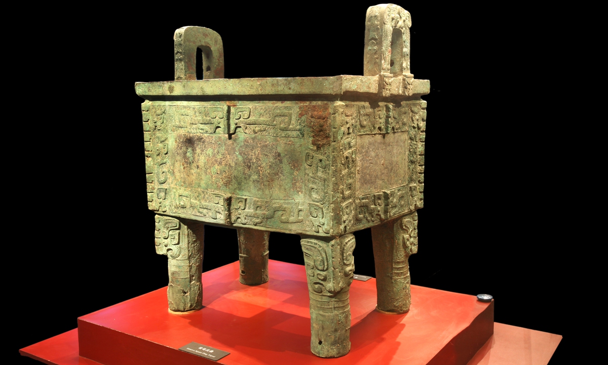 The Houmuwu Ding unearthed from the Yinxu Ruins Photo: Courtesy of the Yinxu Museum