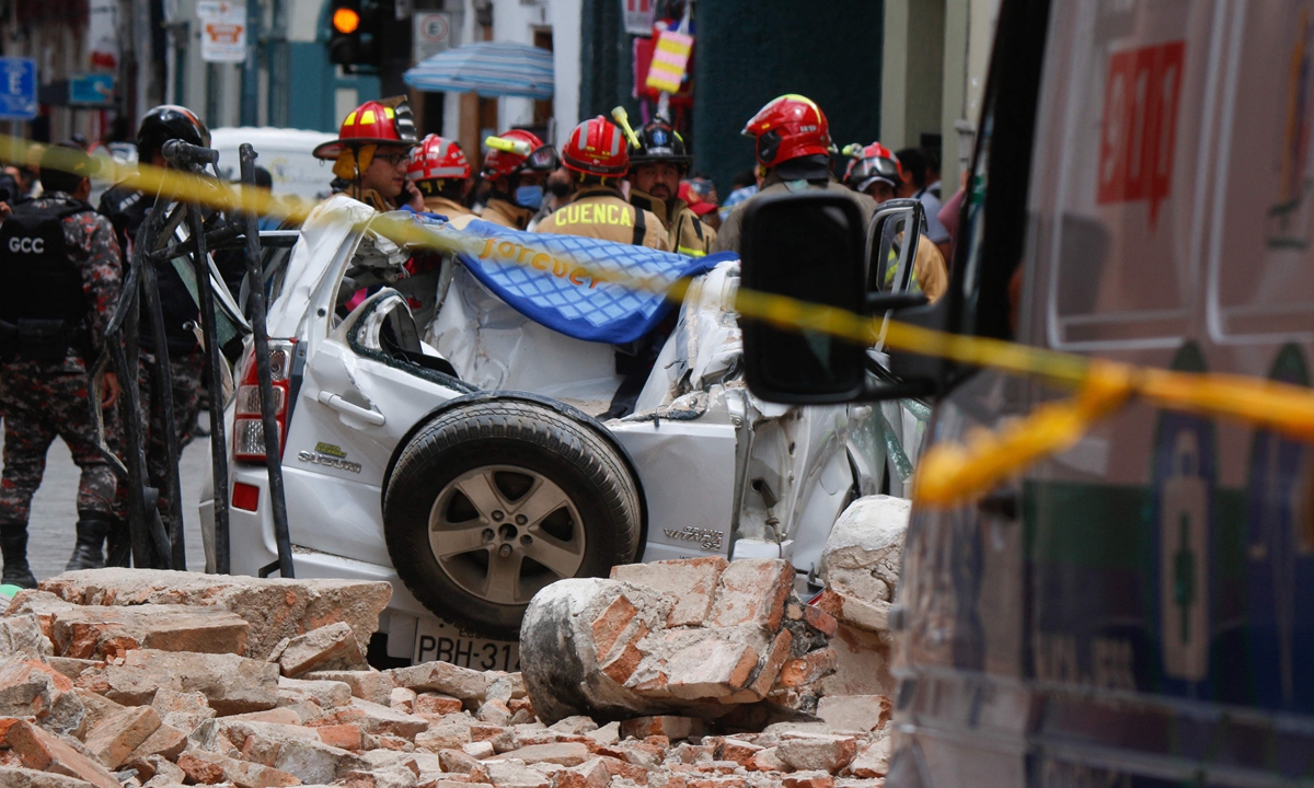 Rescuers race to save survivors in the collapsed buildings after a magnitude 6.8 earthquake struck southern Ecuador on March 18, 2023. An estimated 381 people were injured and at least 16 people died in the quake, local officials reported. Photo: Xinhua