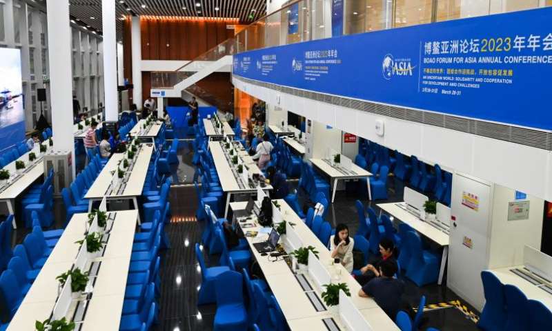 Journalists work at the press center of the Boao Forum for Asia (BFA) Annual Conference 2023 in Boao, south China's Hainan Province, March 27, 2023. The BFA will hold its annual conference from March 28 to 31 in Boao, a coastal town in China's island province of Hainan, according to the official website of the forum.

This year's forum will be held entirely offline under the theme An Uncertain World: Solidarity and Cooperation for Development amid Challenges. (Xinhua/Yang Guanyu)