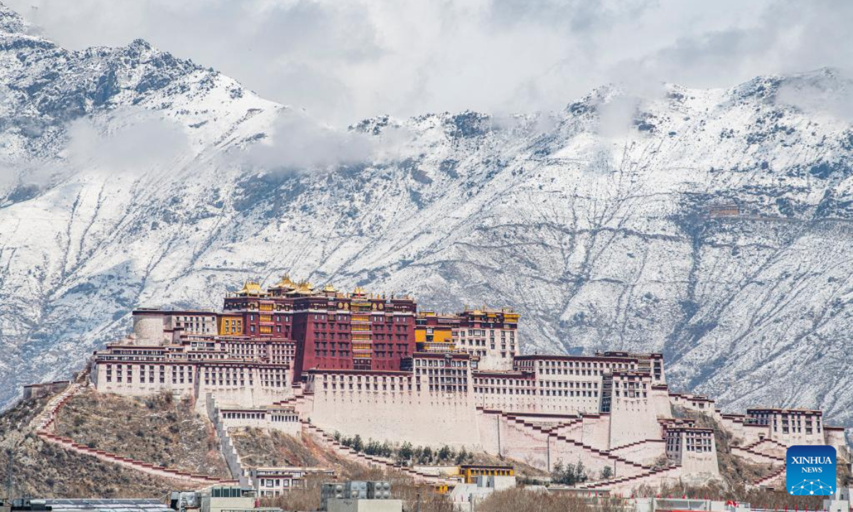 This photo taken on March 30, 2023 shows the scenery of Potala Palace after snow in Lhasa, southwest China's Tibet Autonomous Region, March 30, 2023. Photo:Xinhua