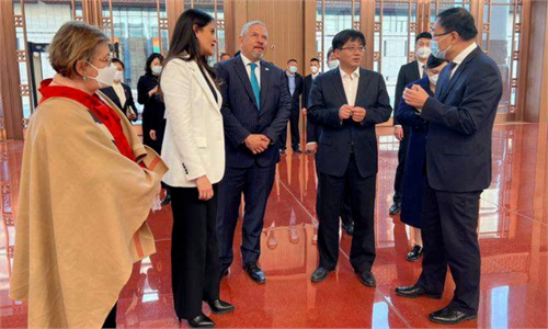honduras president visit china