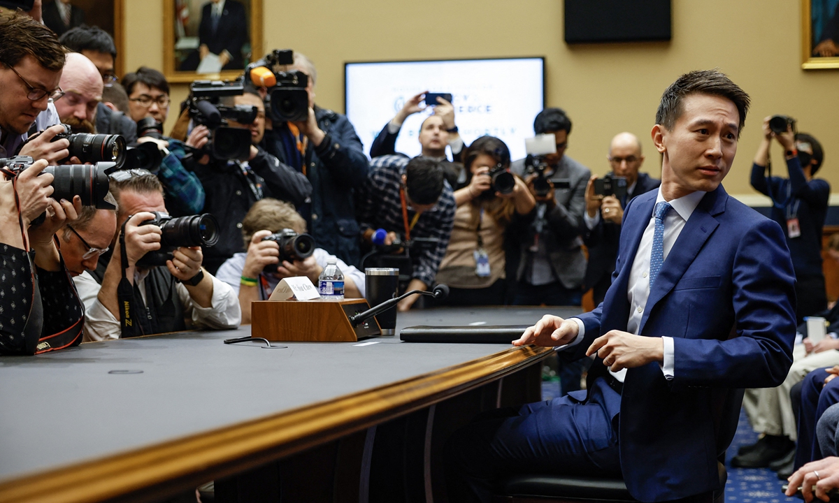 TikTok CEO Shou Zi Chew prepares to testify before the US House Energy and Commerce Committee in the Rayburn House Office Building on Capitol Hill on March 23, 2023, in Washington, DC. Photo: AFP