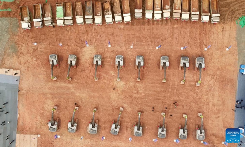 This aerial photo taken on March 30, 2023 shows the construction site of a scientific and technological innovation base in Changsha, central China's Hunan Province. A ceremony for the commencement of construction of Hunan's 1,158 major projects was held on Thursday. The major projects involve a total investment of 522.1 billion yuan (about 75.96 billion U.S. dollars).(Photo: Xinhua)
