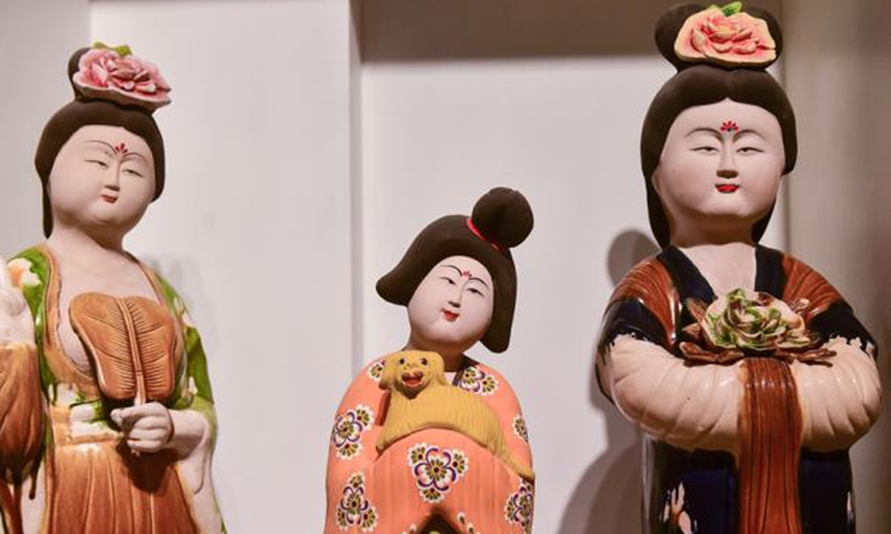 Photo shows the Sancai artworks made by Zhang Yipeng in Luoyang city, central China’s Henan Province. (Photo:People's Daily Online)