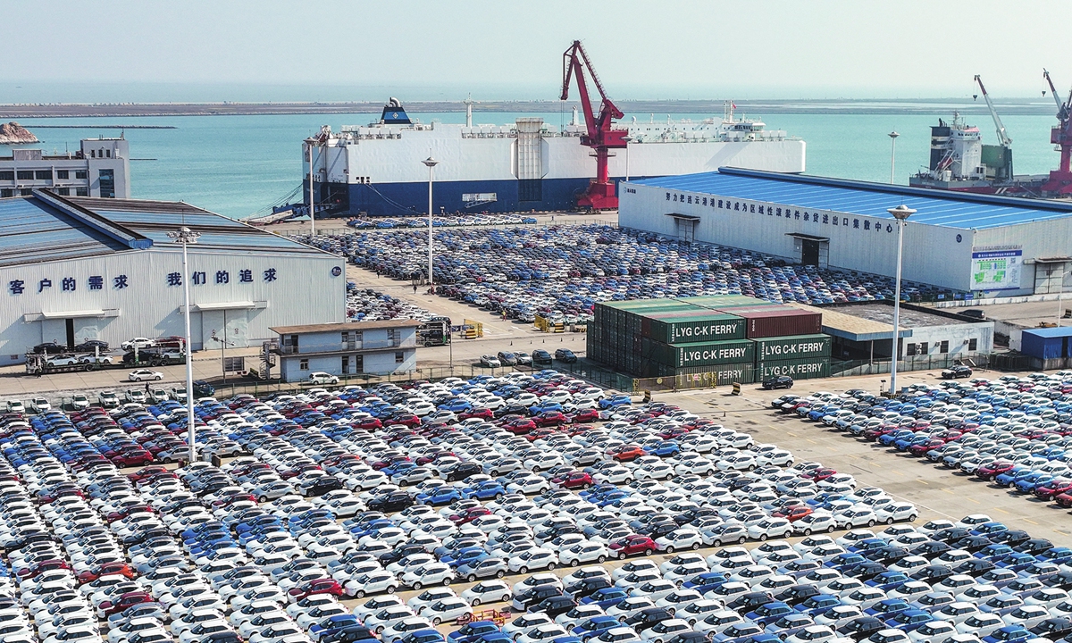 A ro-ro ship prepares to load export cars at a dock in Lianyungang, East China's Jiangsu Province on April 7, 2023. In the first quarter this year, Lianyungang exportec a total of 81,000 vehicles, an increase of 99.7 percent year-on-year. Photo: VCG