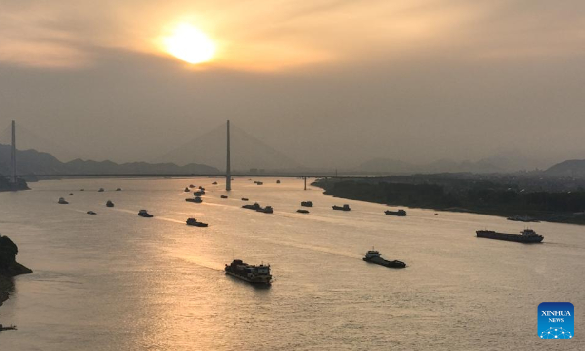 This aerial photo taken on April 26, 2023 shows a section of the Yangtze River at sunset in Ruichang of Jiujiang City, east China's Jiangxi Province. Photo:Xinhua
