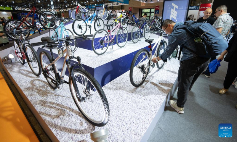 People visit the 31st China International Bicycle Fair in east China's Shanghai, May 5, 2023. (Xinhua/Cai Yang)
