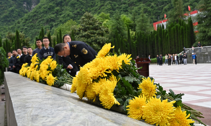A memorial event for the 15th anniversary of the Wenchuan earthquake is held at the former site of Xuan Kou Middle School in Yingxiu town, Wenchuan county, Southwest China's Sichuan Province. Photo: VCG