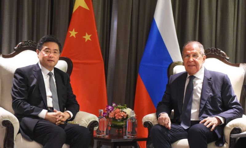 Chinese State Councilor and Foreign Minister Qin Gang met with Russian Foreign Minister Sergei Lavrov on the sidelines of the Shanghai Cooperation Organization Foreign Ministers' Meeting in Goa of India on Thursday. Photo: Chinese Foreign Ministry