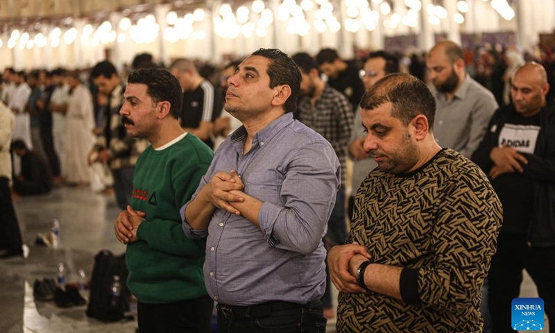 Muslims attend Laylat al-Qadr night prayers during Ramadan at Amr ibn Al-A'as Mosque in Cairo, Egypt, on April 17, 2023.(Photo: Xinhua)