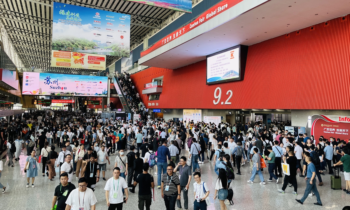 Exhibitors and buyers walk through the exhibition halls at the 133rd China Import and Export Fair, commonly known as the Canton Fair, in Guangzhou, South China's Guangdong Province on April 16, 2023. Photo: Chi Jingyi/GT