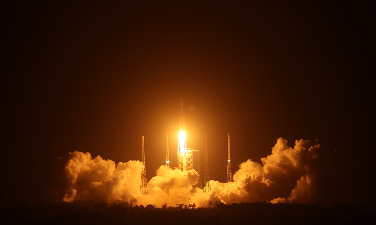 Carrying the Tianzhou-6 cargo spacecraft, China's Long March-7 Y7 carrier rocket takes off from the Wenchang Space Launch Site in South China's Hainan Province on May 10, 2023. Photo: Wang Sijiang