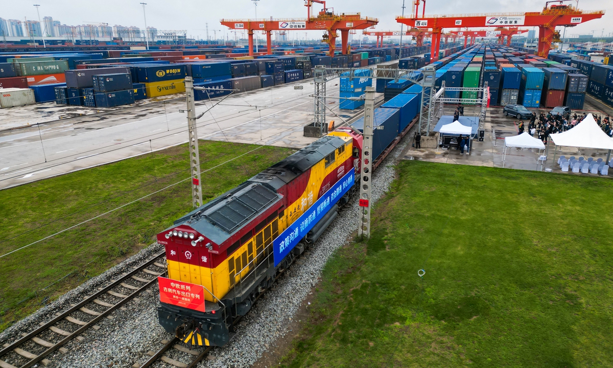 The special China-Europe freight train for Geely's autos Photo: Courtesy of Xi'an International Trade & Logistics Park