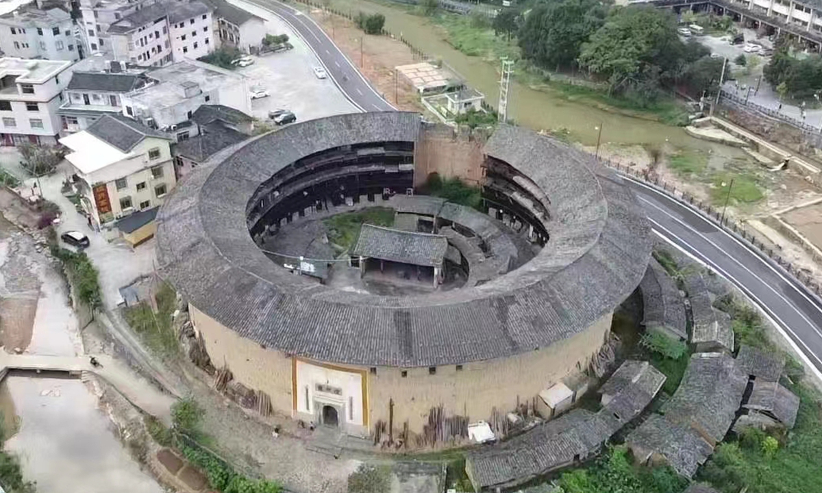 The Huanxing Tulou before renovation Photo: Courtesy of Luo Honghua