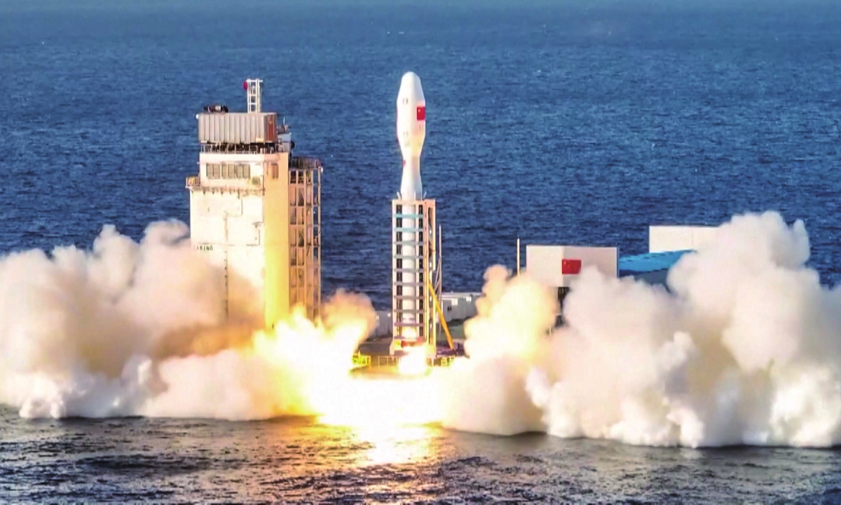 The Smart Dragon-3, or Jielong-3, makes a successful maiden flight on December 9, 2022, from waters of the Yellow Sea, sending 14 satellites precisely into their designated orbit. Photo: VCG