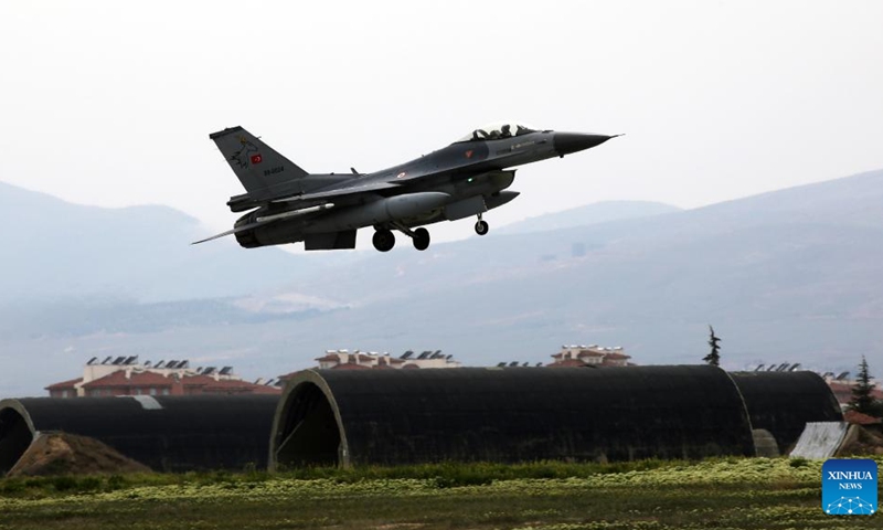A military jet takes part in the Anatolian Eagle air drill in Konya, Türkiye, on May 11, 2023.(Photo: Xinhua)