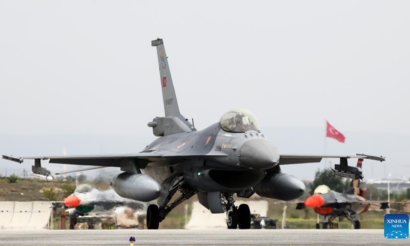 A military jet takes part in the Anatolian Eagle air drill in Konya, Türkiye, on May 11, 2023.(Photo: Xinhua)