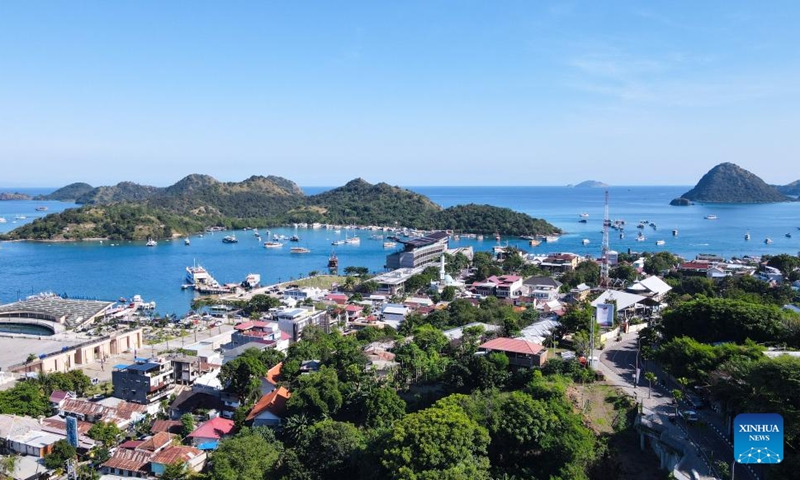 This aerial photo taken on May 12, 2023 shows seaside scenery in Labuan Bajo, a tourist town in East Nusa Tenggara Province, Indonesia. (Xinhua/Xu Qin)