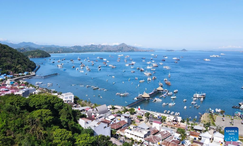 This aerial photo taken on May 12, 2023 shows seaside scenery in Labuan Bajo, a tourist town in East Nusa Tenggara Province, Indonesia. (Xinhua/Xu Qin)
