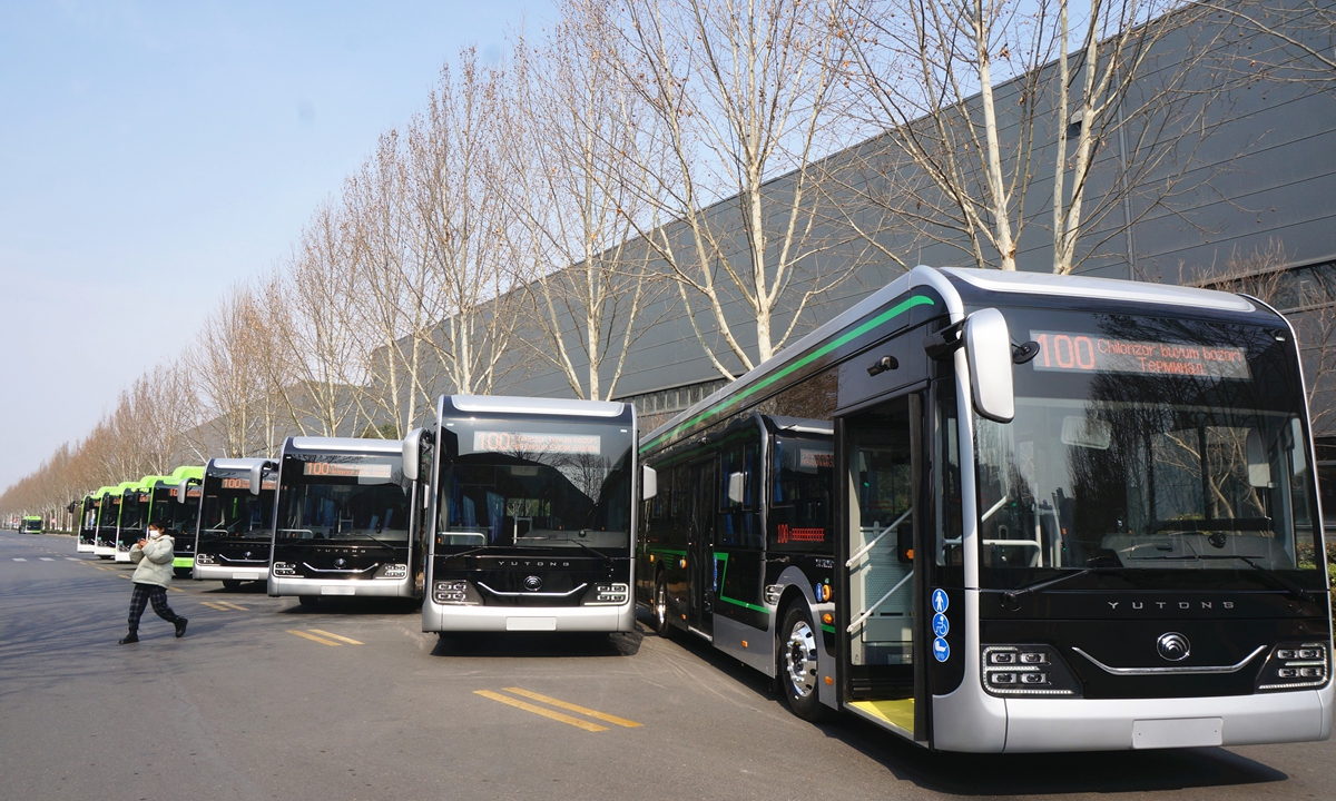 A fleet of 800 buses is shipped from a bus factory in Zhengzhou, Henan Province on March 2, 2023, and will be exported to Uzbekistan. Photo: VCG