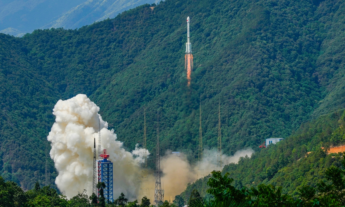 Following a three-year interval after the dense networking of the BeiDou Navigation Satellite System (BDS) global constellation, the first backup satellite is launched on May 17, 2023. Photo: VCG
