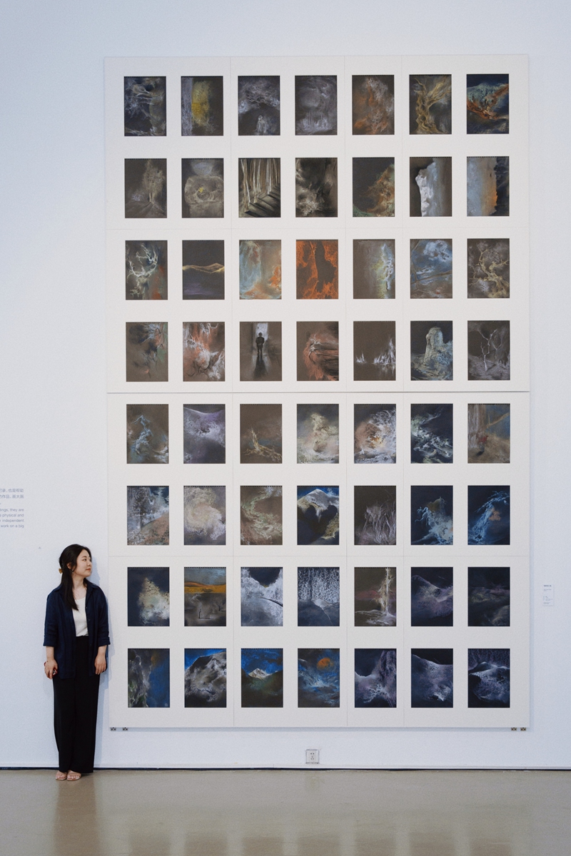 Zhang Meng at the exhibition Photo: Courtesy of Today Art Museum