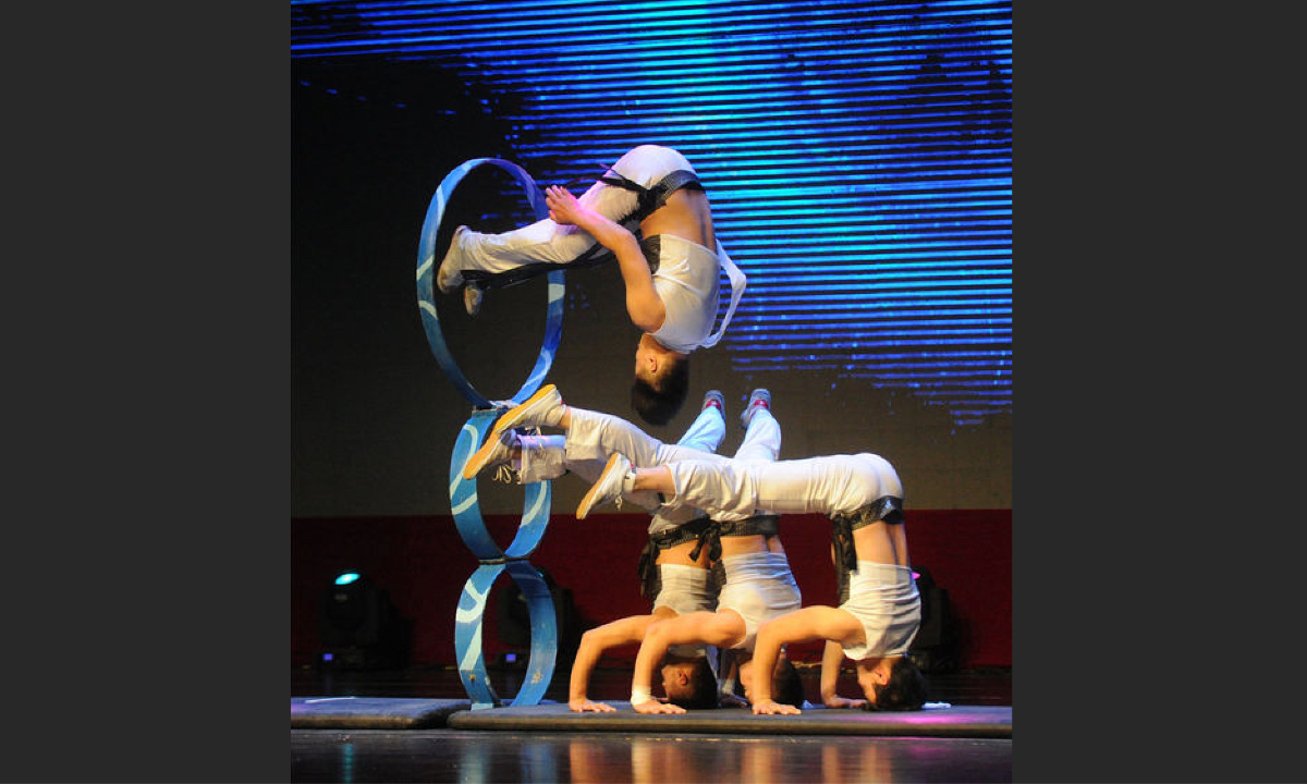 Qiuqiao acrobatics Photo: Huaian Daily