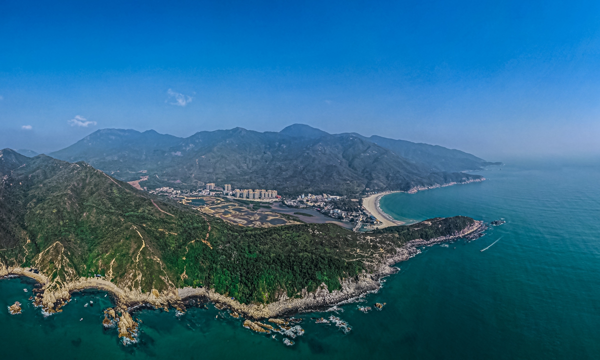 A general view of the coastline of Dongxichong in Shenzhen Photo: VCG