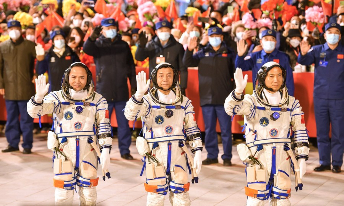A see-off ceremony for three taikonauts of the Shenzhou-15 manned space mission is held at the Jiuquan Satellite Launch Center in northwest China, Nov 29, 2022. Photo:Xinhua