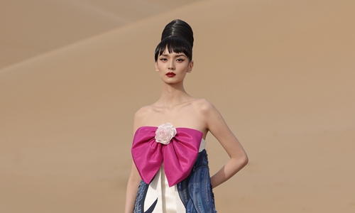 Chinese cultural treasures from Dunhuang inspire fashion designs - Vimarsana News
