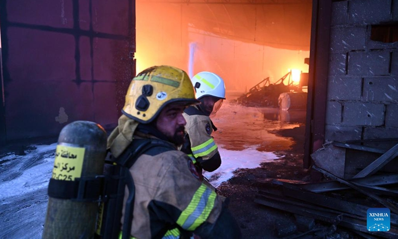 Firefighters battle fire in Jahra Governorate, Kuwait - Global Times