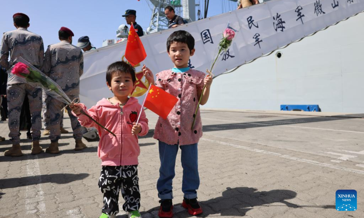Children evacuated from Sudan by the Chinese People's Liberation Army (PLA) Navy's comprehensive supply ship Weishanhu arrive at the Saudi Arabian port of Jeddah on April 29, 2023. Photo:Xinhua