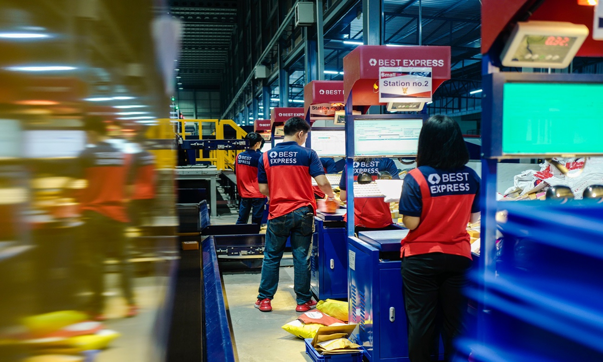 BEST Inc's express sorting center in Bangkok, Thailand  Photo: Courtesy of BEST 