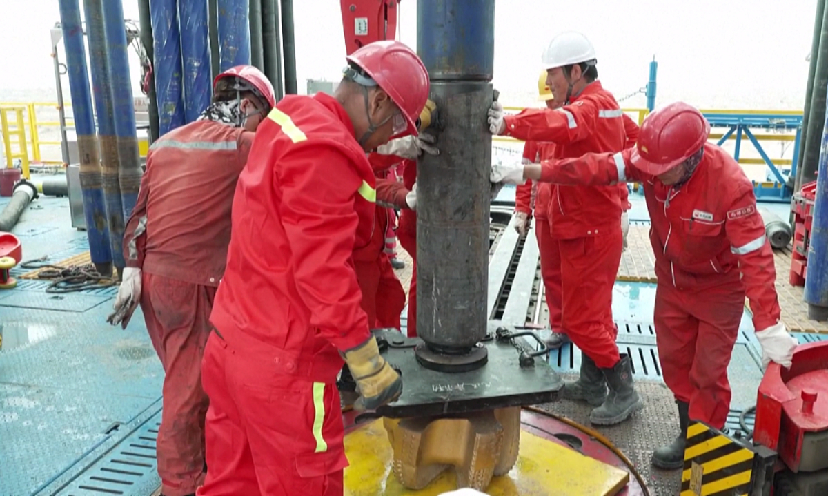 Workers of CNPC Photo: CFP