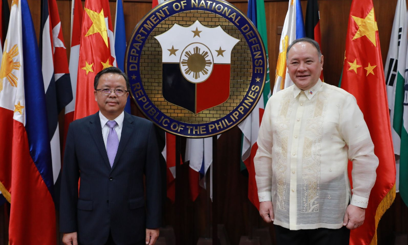 Chinese Ambassador to the Philippines Huang Xilian (left) meets with Philippines Defense Secretary Gilbert Teodoro on July 5. Photo: ph.china-embassy.gov.cn