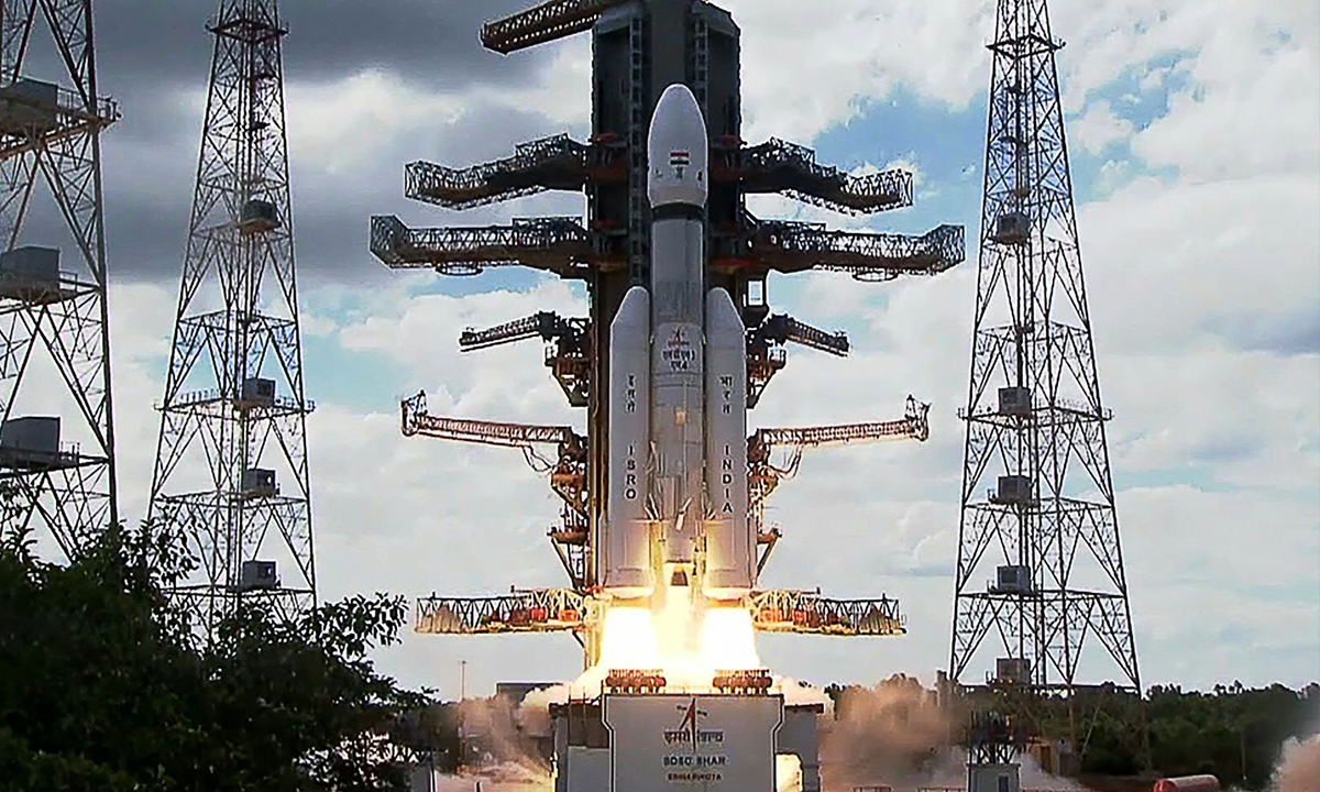 This screen grab taken from video footage from the Indian Space Research Organization (ISRO) via AFPTV on July 14, 2023 shows an ISRO rocket carrying the Chandrayaan-3 spacecraft lifting off from the Satish Dhawan Space Centre in Sriharikota, an island off the coast of southern Andhra Pradesh state. India on July 14 launched a rocket seeking to land an unmanned spacecraft on the surface of the Moon. Photo: VCG