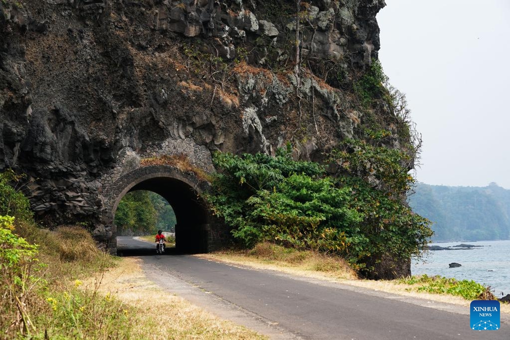 This photo taken on July 15, 2023 shows a view of Santa Caterina Tunnel in Lemba district, Sao Tome, Sao Tome and Principe. Sao Tome and Principe, located in the Gulf of Guinea off the coast of West Africa, consists of two big islands, Sao Tome and Principe, and 14 other small ones.(Photo: Xinhua)