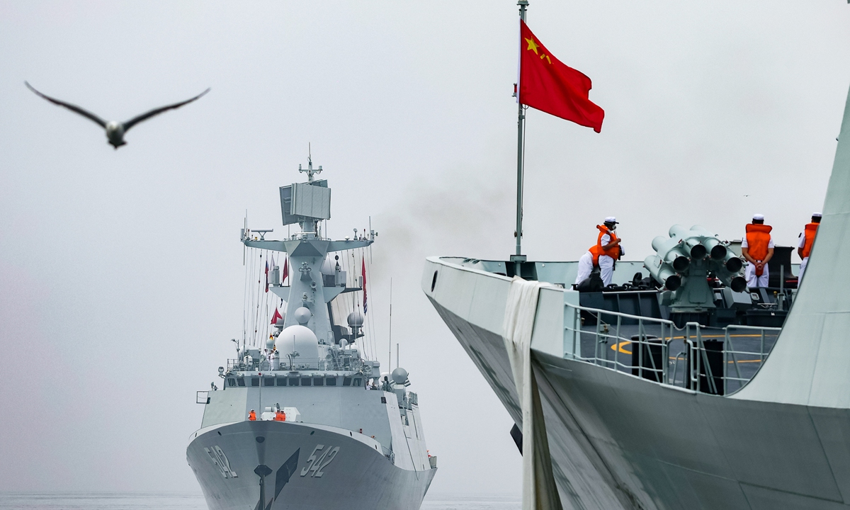 The <em>Zaozhuang</em> frigate is seen during a ceremony to finish the North/Interaction-2023 joint naval drills held by Russia and China in the Sea of Japan on July 24, 2023. Photo: VCG